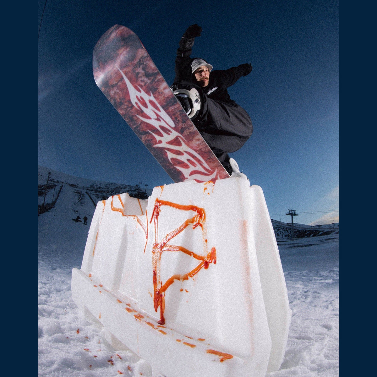 Bataleon Stereo Team Snowboard - matching product detail or lifestyle photo