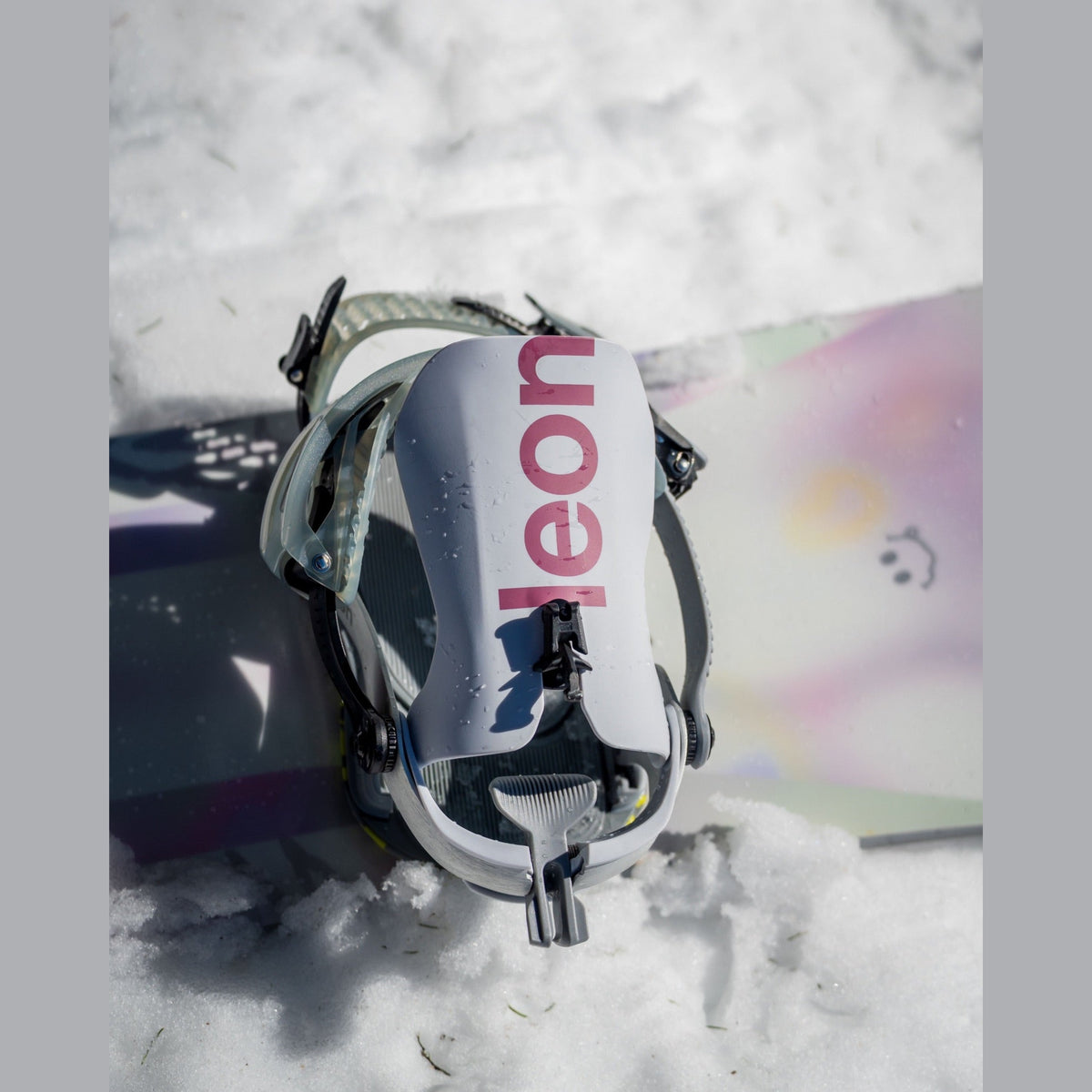 Bataleon Women's Blaster AsymWrap FASE Snowboard Bindings - matching product detail or lifestyle photo