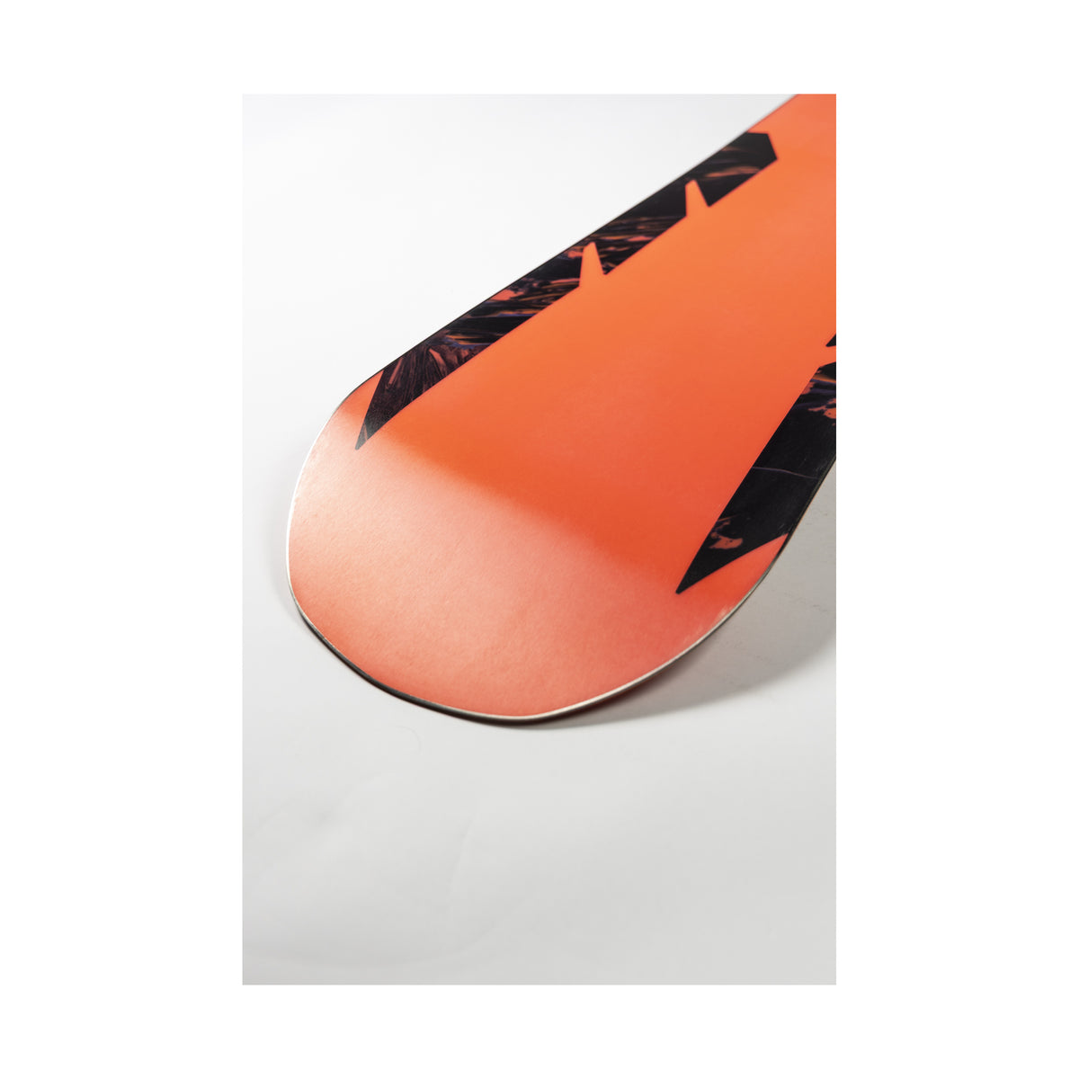 CAPiTA Mercury 2027 orange base and nose detail
