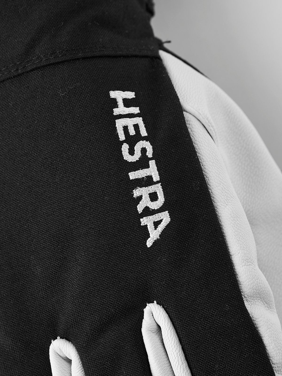 Hestra 30570-100 alternate product view 3. Photo: HESTRA